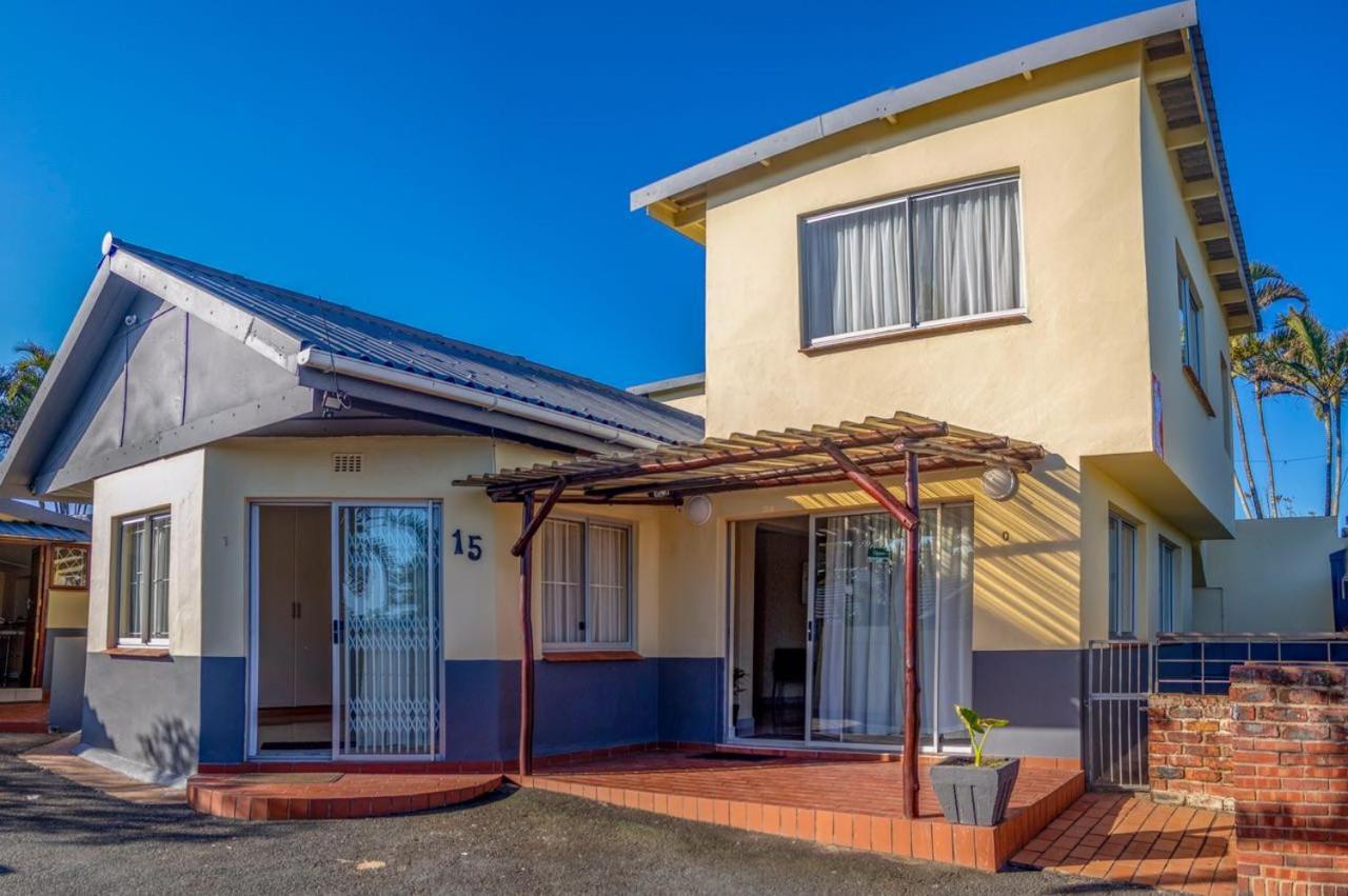 15 @ Porter Guesthouse Port Shepstone Extérieur photo