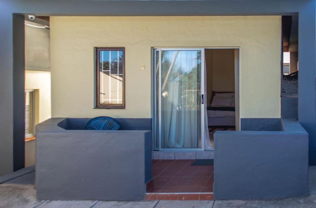 15 @ Porter Guesthouse Port Shepstone Extérieur photo